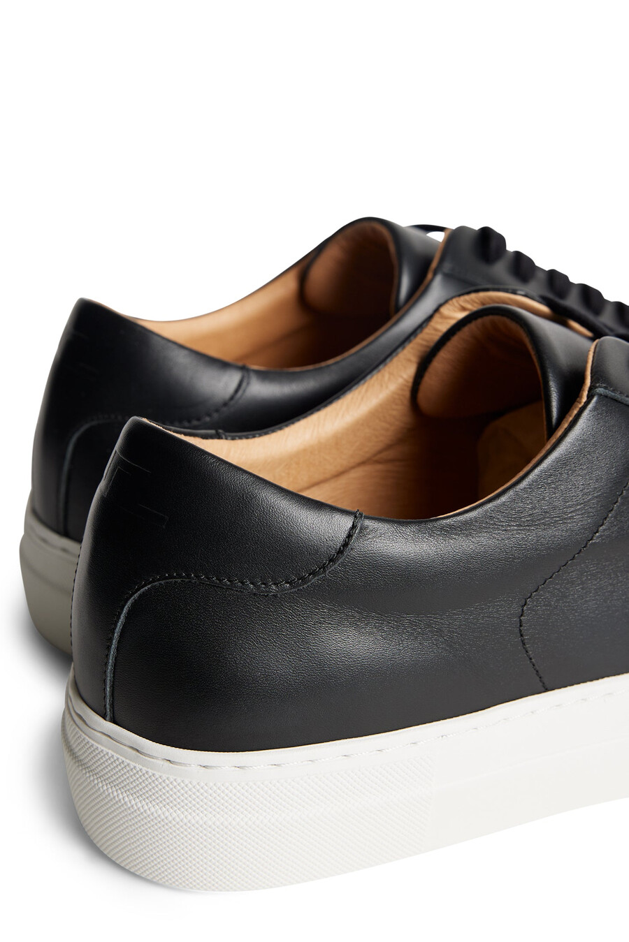 art signature leather sneaker