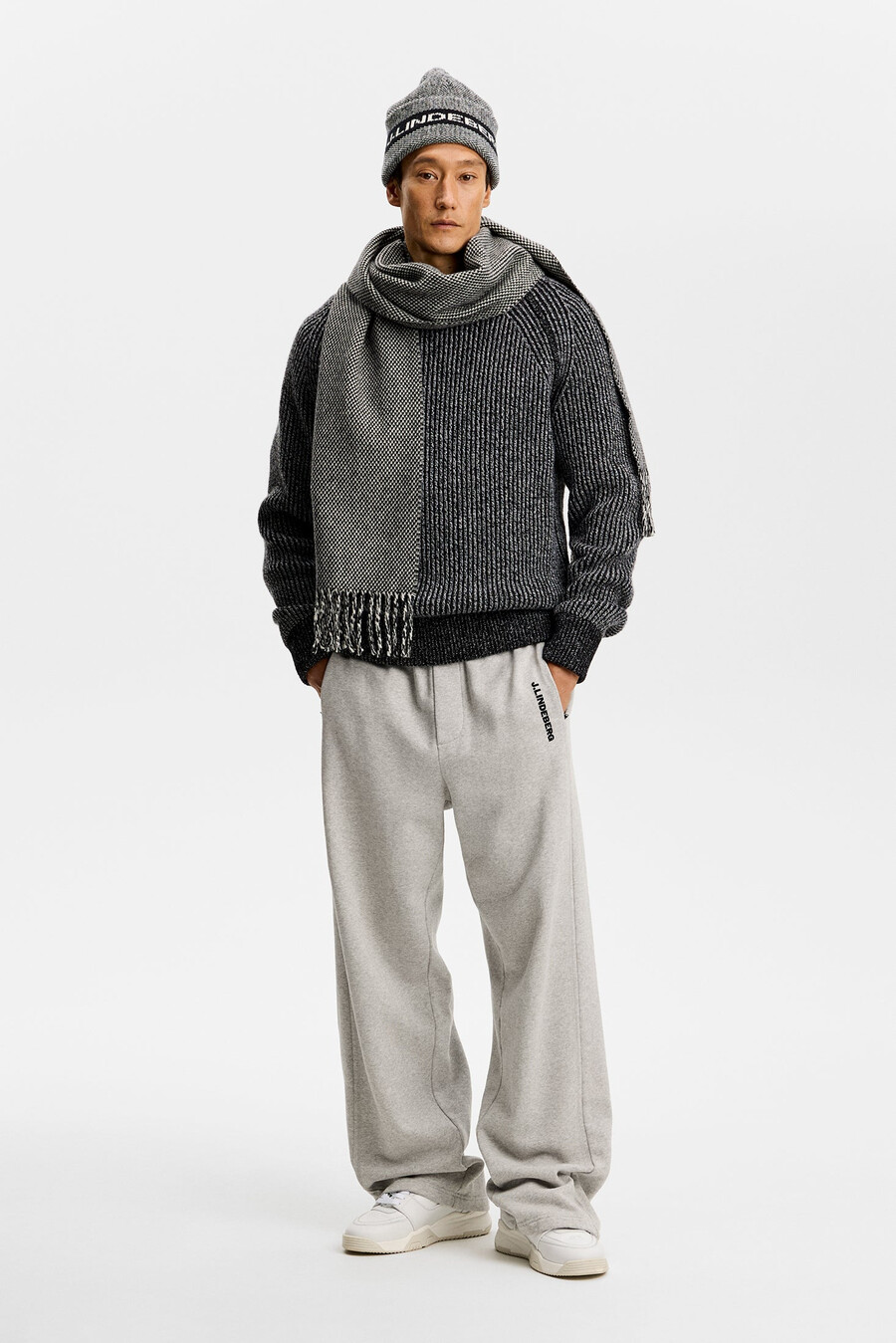 fred knitted crew neck