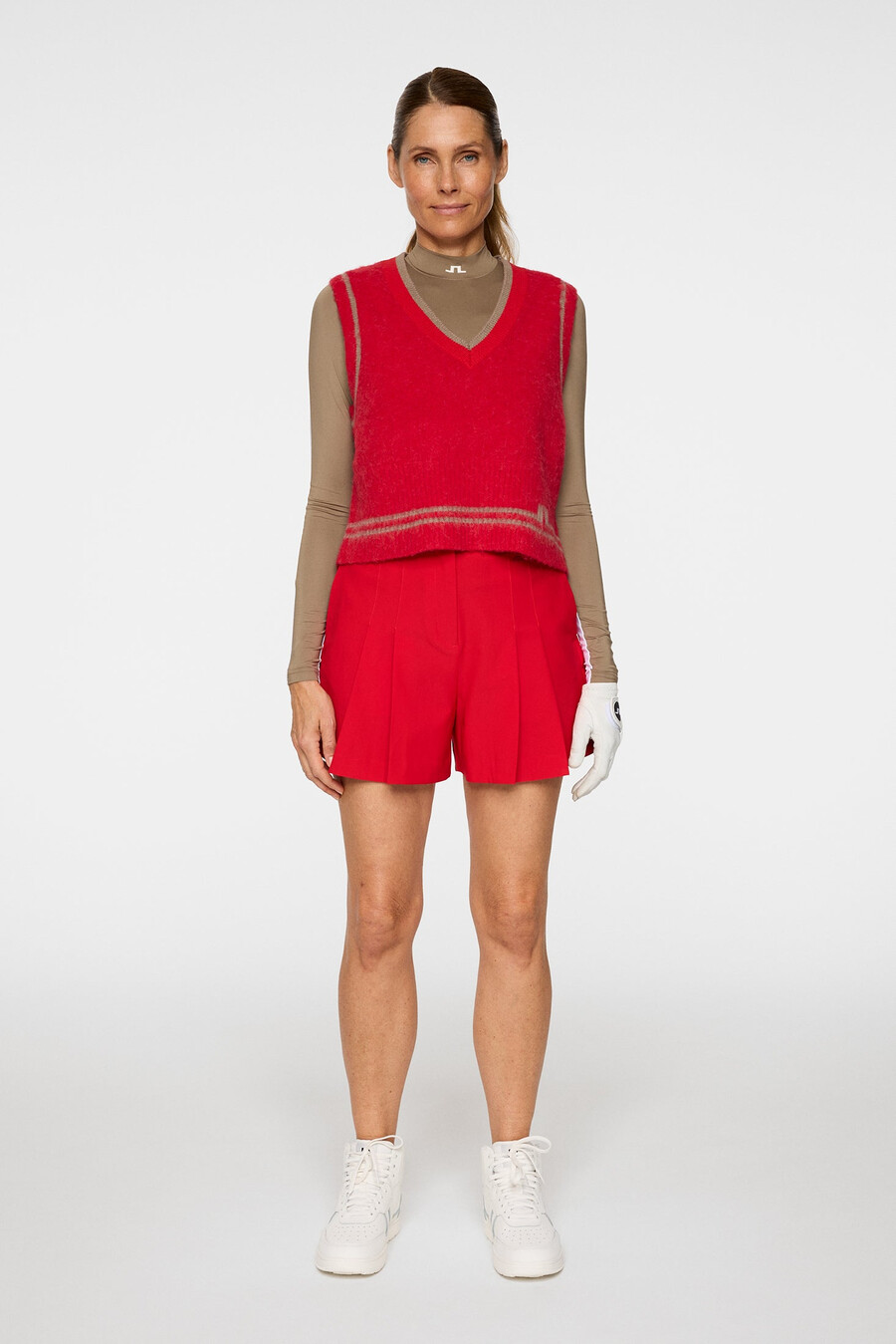 arella pleated shorts
