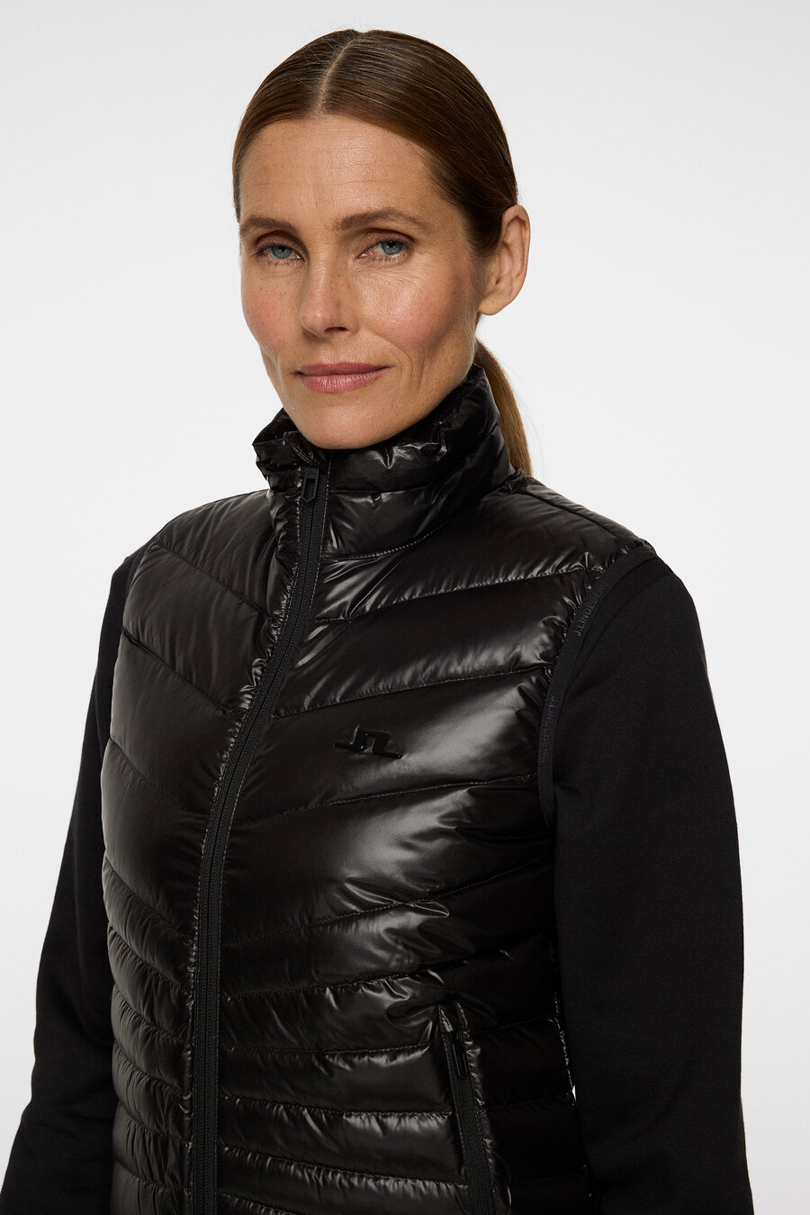 lara light down vest